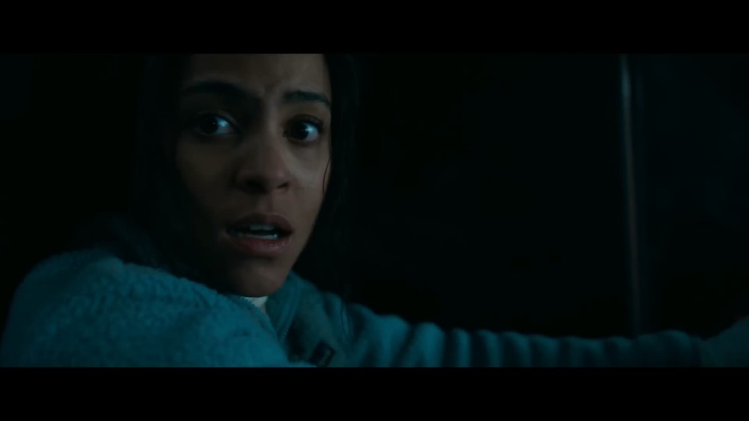 胆子小别看!《验尸官》导演恐怖新片《鬼上车》首曝预告