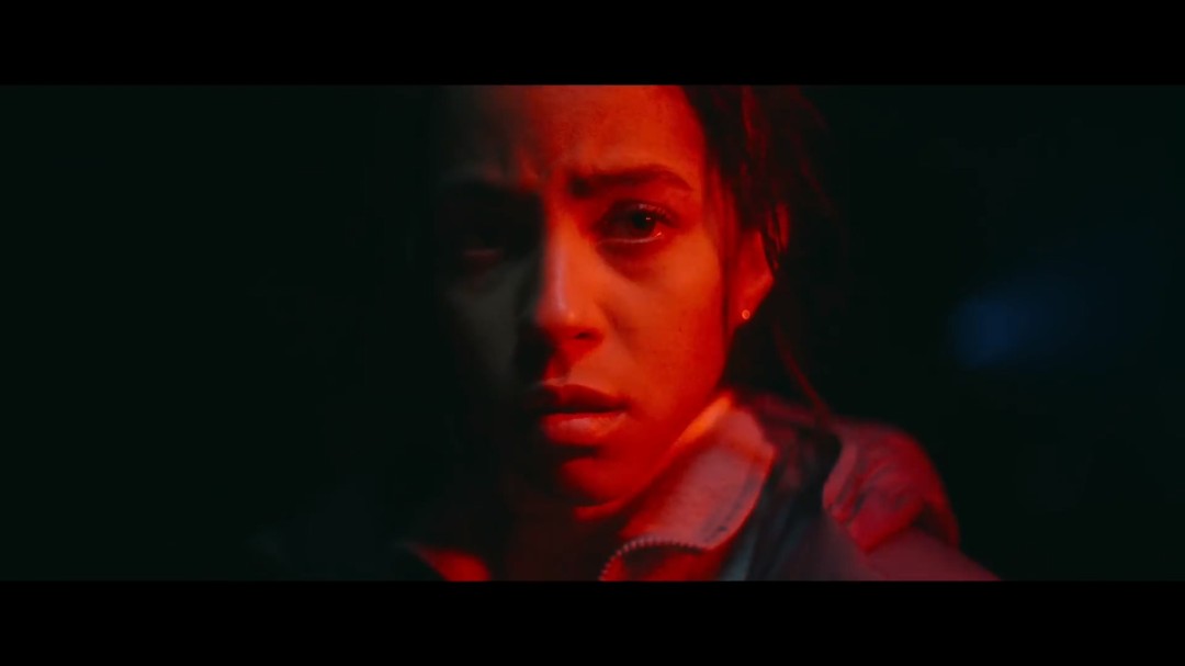 胆子小别看!《验尸官》导演恐怖新片《鬼上车》首曝预告