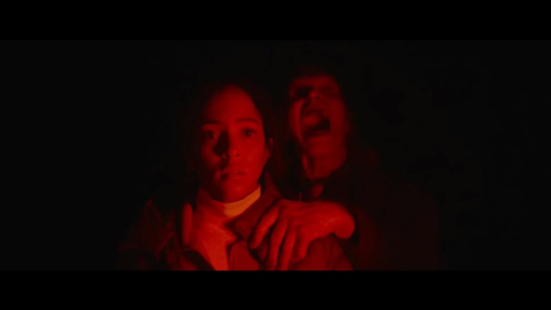 胆子小别看!《验尸官》导演恐怖新片《鬼上车》首曝预告